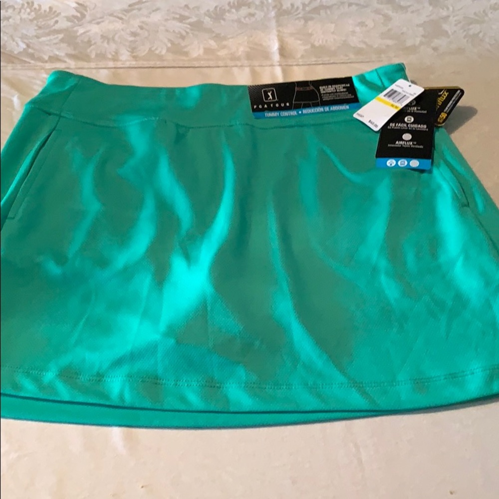 NWT womans PGA Skorts
